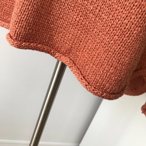 H&M Knitted Burnt Orange V-Neck Sweater - Picture 7 of 8